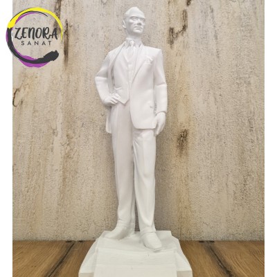 Atatürk Heykeli Ham Polyester Obje Atatürk Heykeli Ham Polyester Obje